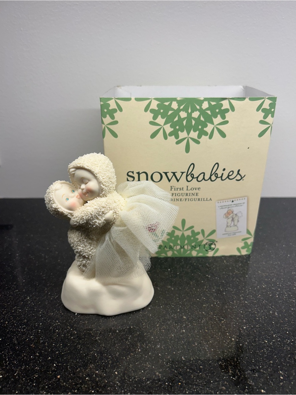 Department 56 Snowbabies " First Love 😘" Figurine